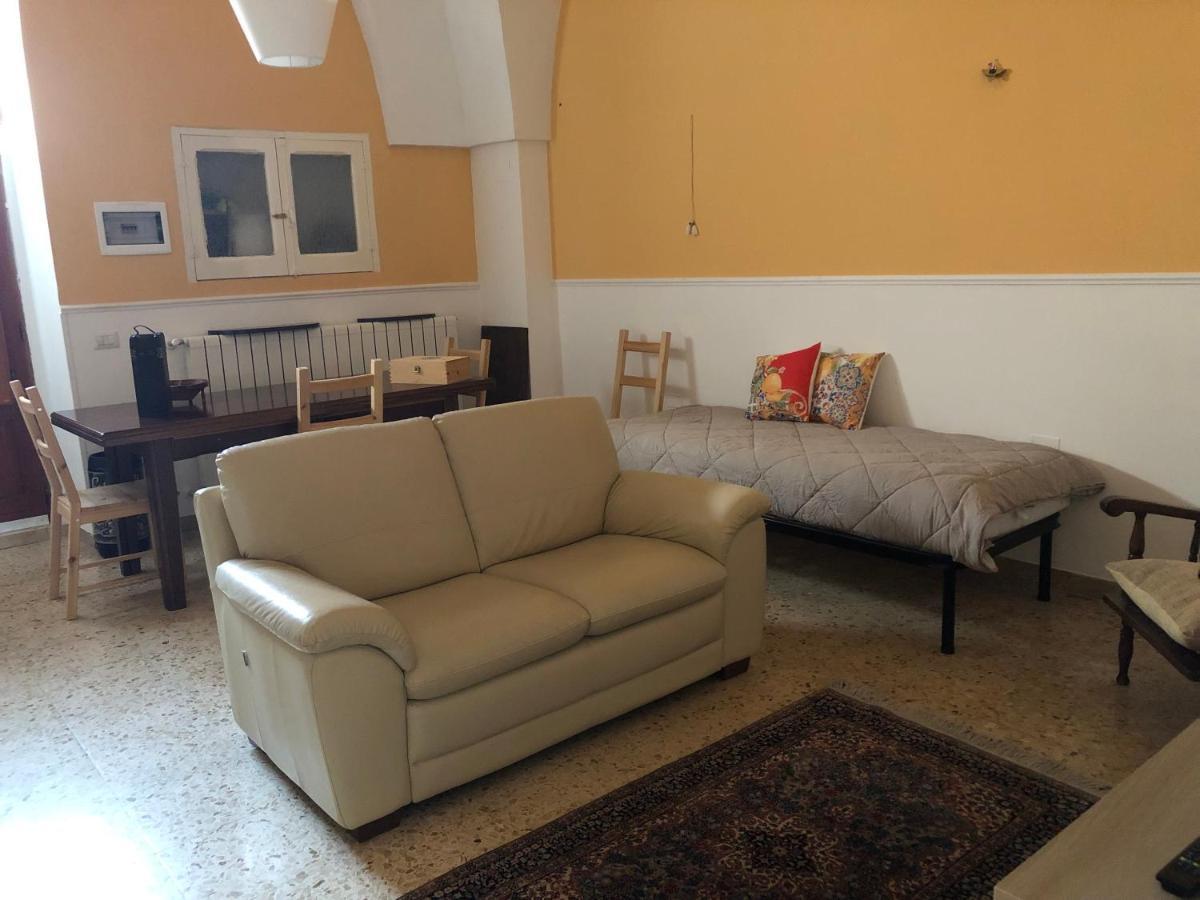 La Casetta Di Angela Manduria Exteriör bild